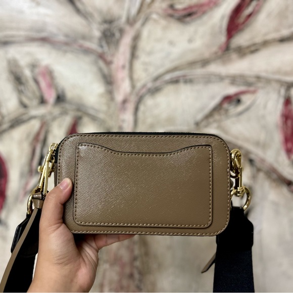 Preloved Authentic Marc Jacobs Snapshot - Picture 2 of 5